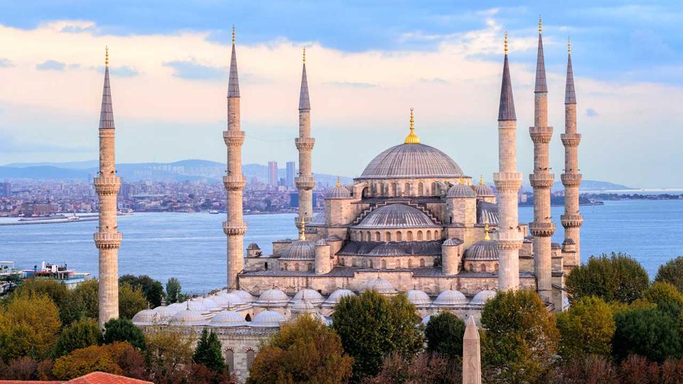 Blaue Moschee und Bosporus-Panorama, Istanbul, Türkei